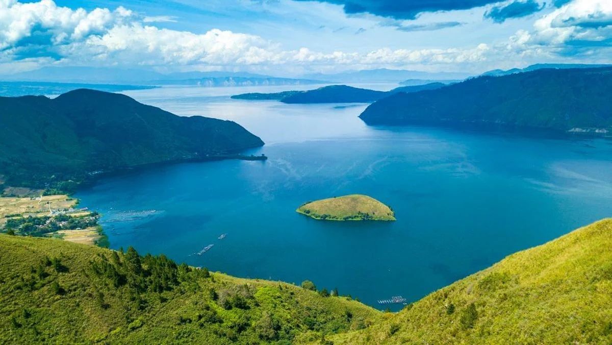 Menikmati Keindahan Danau Toba: Surga Alam di Sumatera Utara