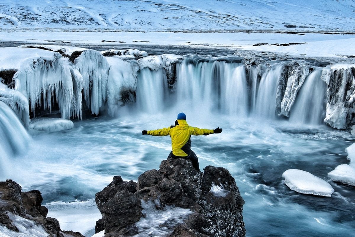 Liburan ke Iceland: Keindahan Gletser, Air Terjun, dan Aurora Borealis